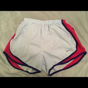 Nike tempo size small gym shorts
